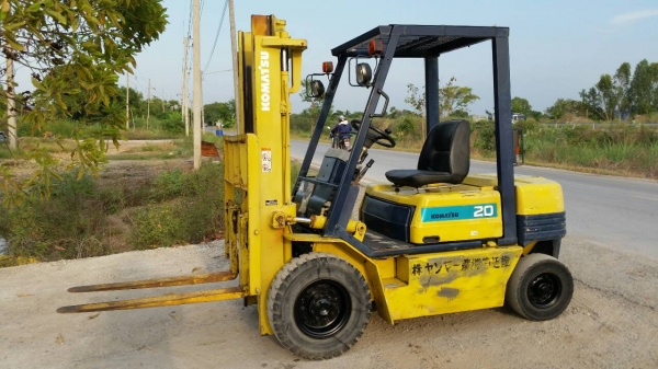 ขายด่วนรถยกKOMATSU FG20-11ยก2.0ตันเสาสูง3เมตรยางตัน4เส้นรถนอกนำเข้ายังไม่เคยใช้งานในเมืองไทยเลย=รุ่นใหม่ขายถูกๆๆ