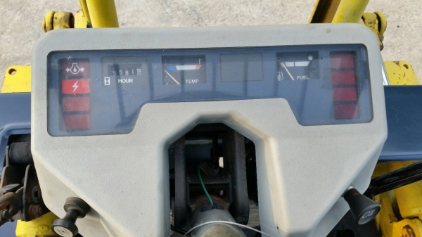 ขายด่วนรถยกKOMATSU FG20-11ยก2.0ตันเสาสูง3เมตรยางตัน4เส้นรถนอกนำเข้ายังไม่เคยใช้งานในเมืองไทยเลย=รุ่นใหม่ขายถูกๆๆ