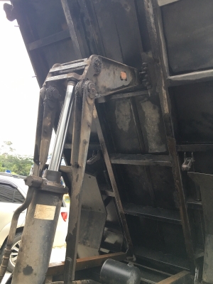 รถฮีโน่ 6 ล้อดั้ม FC9J 175 แรงม้า. ปี 54.  ( รถวิ่ง 18x,xxx กม. )    สนใจติดต่อ  081 - 6079515