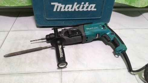สว่านระบบโรตารี่ ทำงานได้ 3 ระบบ ของmakita รุ่น 2470F (รุ่นใหญ่) สภาพพร้อมใช้งานครับ