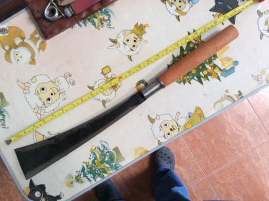 ขายมีดโต้ทำจากเหล็กแหนบ