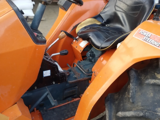 ปัญญาแทรคเตอร์..จัดมาให้ครับ ด่วน!!!คูโบต้า L2402DT 4WD พวงมาลัยเพาเวอร์ จัดส่ง อ.พยุหะ จ.นครสวรรค์