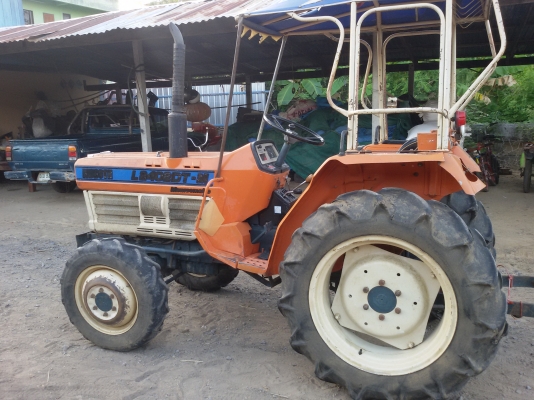 ปัญญาแทรคเตอร์..จัดมาให้ครับ ด่วน!!!คูโบต้า L2402DT 4WD พวงมาลัยเพาเวอร์ จัดส่ง อ.พยุหะ จ.นครสวรรค์