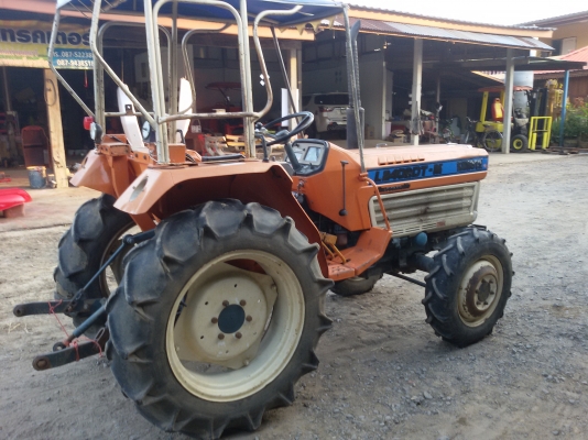 ปัญญาแทรคเตอร์..จัดมาให้ครับ ด่วน!!!คูโบต้า L2402DT 4WD พวงมาลัยเพาเวอร์ จัดส่ง อ.พยุหะ จ.นครสวรรค์