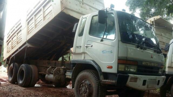 รถบรรทุกดั๊ม 10 ล้อยี่ห้อมิตซู รุ่น FN627 ขนาด 260 แรงม้า