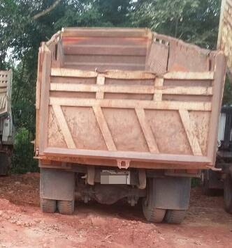 รถบรรทุกดั๊ม 10 ล้อยี่ห้อมิตซู รุ่น FN627 ขนาด 260 แรงม้า