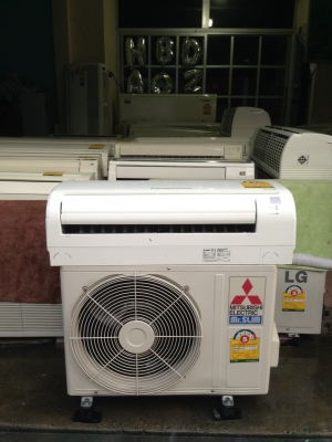 **** ขายแอร์ Mitsubishi 12500 BTU ปี 2013 **** **** ขายแอร์ Mitsubishi 12500 BTU ปี 2013 ****