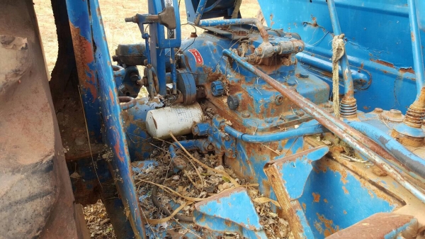 ขายตามสภาพ รถไถ FORD 6600 T5 เอกสารใบซื้อขาย อุปกรณ์มีแค่ผานดันหน้า ราคาต่อรองได้ ขายตามสภาพ รถไถ FORD 6600 T5 เอกสารใบซื้อขาย อุปกรณ์มีแค่ผานดันหน้า ราคาต่อรองได้