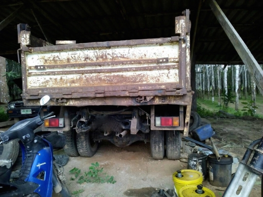 รถอีซูซุ 6 ล้อดั้ม NQR 150 แรงม้า. ปี 50.   สนใจติดต่อ  081 - 6079515