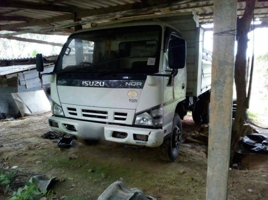 รถอีซูซุ 6 ล้อดั้ม NQR 150 แรงม้า. ปี 50.   สนใจติดต่อ  081 - 6079515