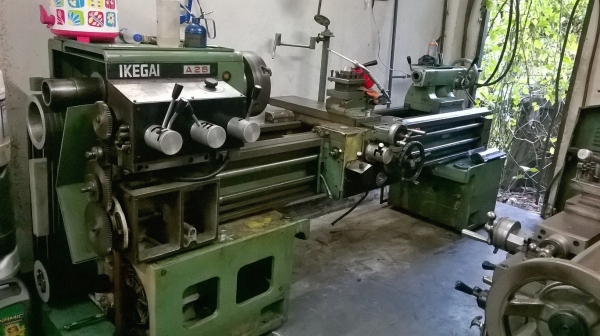 ขายถูกๆเครื่องกลึงมือสองจากญี่ปุ่น 10ฟุต IKEGAI A-25 พวงมาลัยขวา ยันศูนย์2สเตป 3จับ12นิ้วฟันกลับ จัดส่งฟรีครับ