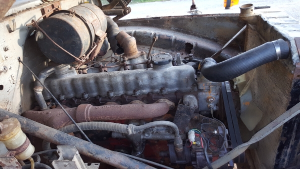 ISUZU 6 ล้อน้ำหน้ายาวพร้อมใช้เอกสารพร้อมโอนเครื่องEH700พร้อมเอกสารลงเล่ม