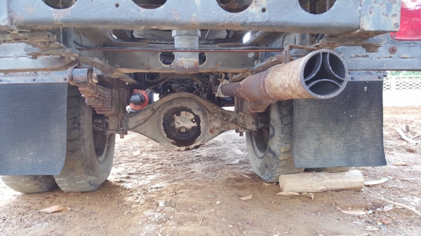 ISUZU 6 ล้อน้ำหน้ายาวพร้อมใช้เอกสารพร้อมโอนเครื่องEH700พร้อมเอกสารลงเล่ม