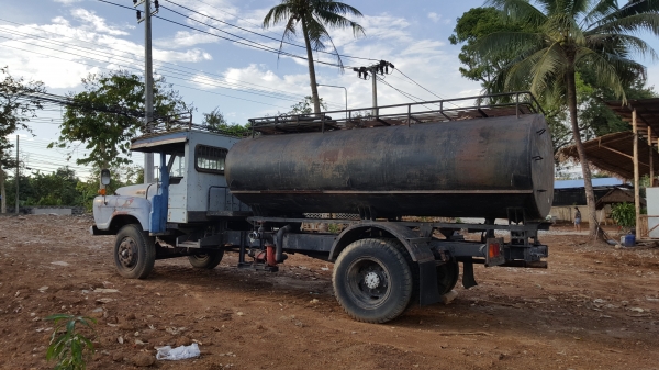 ISUZU 6 ล้อน้ำหน้ายาวพร้อมใช้เอกสารพร้อมโอนเครื่องEH700พร้อมเอกสารลงเล่ม