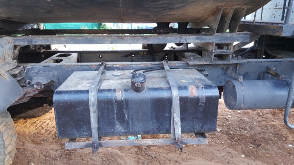 ISUZU 6 ล้อน้ำหน้ายาวพร้อมใช้เอกสารพร้อมโอนเครื่องEH700พร้อมเอกสารลงเล่ม