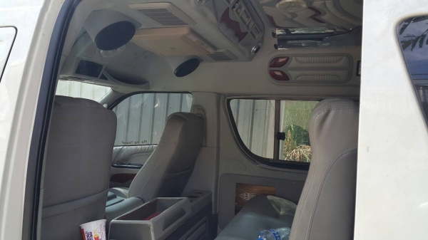 ขายรถตู้ Toyota commuter vvti 2.7 ปี 2009 NGV