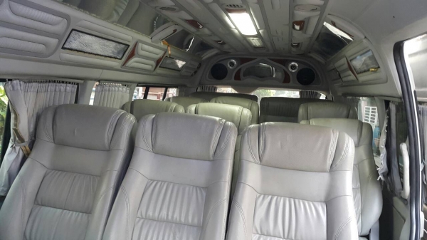 ขายรถตู้ Toyota commuter vvti 2.7 ปี 2009 NGV