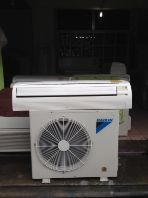 **** ขายแอร์ DAIKIN 18000 BTU สภาพสวย **** **** ขายแอร์ DAIKIN 18000 BTU สภาพสวย ****