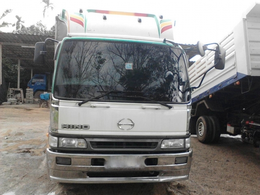 รถฮีโน่ 6 ล้อ ตู้เย็น FC4J  145 แรงม้า. ปี 40    สนใจติดต่อ  081 - 6079515