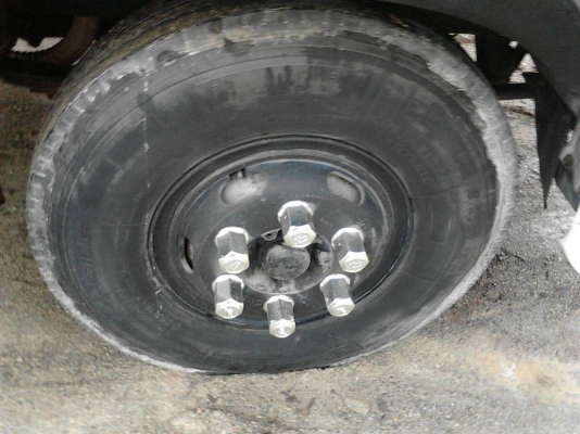 รถฮีโน่ 6 ล้อ ตู้เย็น FC4J  145 แรงม้า. ปี 40    สนใจติดต่อ  081 - 6079515