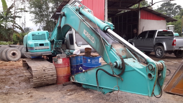 Kobelco Sk120