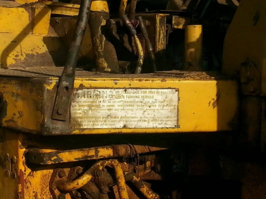 รถตัก  CAT - 950 B.   สนใจติดต่อ  081 - 6079515