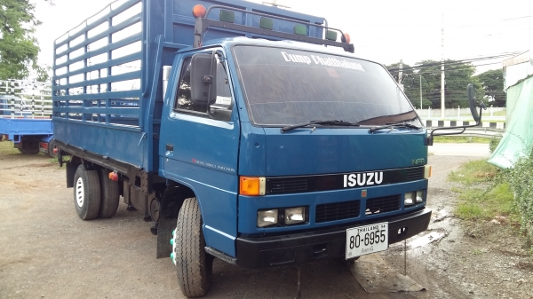ขายหกล้อกลาง ISUZU NPR59LU5F-M-115 ปี38 สภาพสวยพร้อมใช้