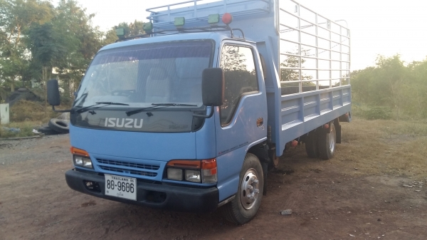 ขายหกล้อกลาง ISUZU NPR66LX5T-120 ปี42 กะบะยาว 5ม. สภาพพร้อมใช้
