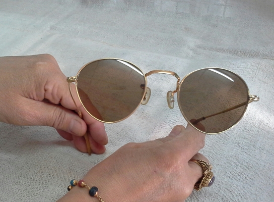 แว่นตาวินเทจแฮนด์เมด โมเดล จอห์น เลนนอน Made in Japan