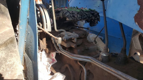 ขายรถไถ 2 เพลา FORD 7610 คานหน้า CARRARO เครื่องเสื้อลายเทอร์โบ ไม่มีทะเบียน อุปกรณ์มีผานดันหน้า และผาน 3 ขายรถไถ 2 เพลา FORD 7610 คานหน้า CARRARO เครื่องเสื้อลายเทอร์โบ ไม่มีทะเบียน อุปกรณ์มีผานดันหน้า และผาน 3