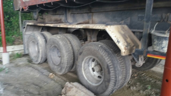 ขายหางเซมิดัมพ์อู่ส.สุชัย 3 เพลา ปี 2536 ราคา 430000