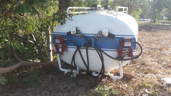 ขายถังน้ำมัน 3,000 ลิตรพร้อมหัวจ่าย