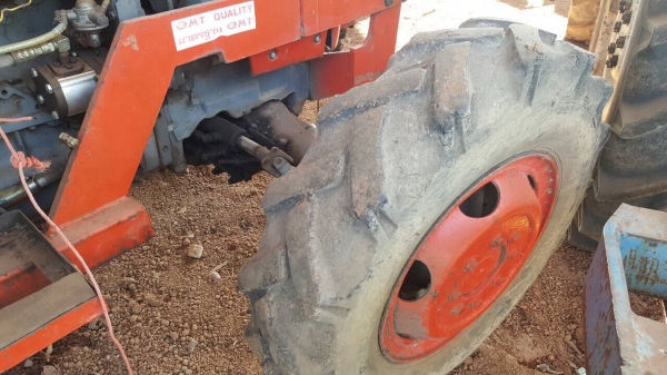 ขายรถไถ 2 เพลา KUBOTA M8030 เอกสารสัญญาซื้อขาย อุปกรณ์มีผานดันหน้า กับผาน 7