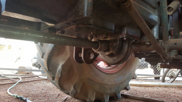 ขายรถไถ 2 เพลา KUBOTA M8030 เอกสารสัญญาซื้อขาย อุปกรณ์มีผานดันหน้า กับผาน 7