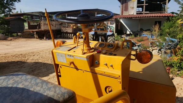 ขาย รถบดสั่นสะเทือนขนาดเล็ก KOMATSU JV40C-1 สภาพพร้อมใช้งาน เอกสารใบซื้อขาย