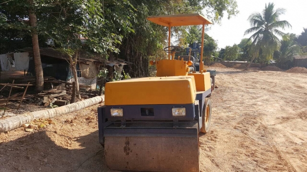 ขาย รถบดสั่นสะเทือนขนาดเล็ก KOMATSU JV40C-1 สภาพพร้อมใช้งาน เอกสารใบซื้อขาย