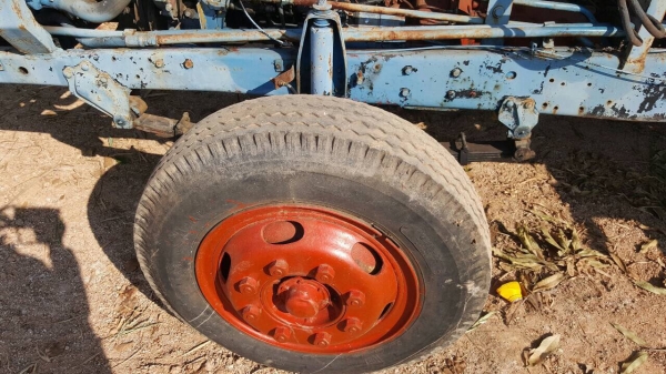 ขาย รถคีบ 6 ล้อประกอบ รถใช้งานได้ปกติ เครื่อง EH700 168 แรงม้า ปั้มดี ราคาต่อรองได้ ขาย รถคีบ 6 ล้อประกอบ รถใช้งานได้ปกติ เครื่อง EH700 168 แรงม้า ปั้มดี ราคาต่อรองได้