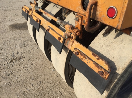 รถบดขนาด 4 ตัน Sakai TW41 ผ่อนได้