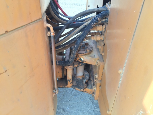 รถบดขนาด 4 ตัน Sakai TW41 ผ่อนได้