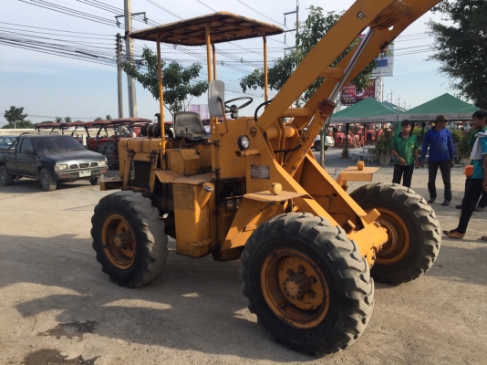 รถตักเอวอ่อน Furukawa 4WD Japan ผ่อนได้