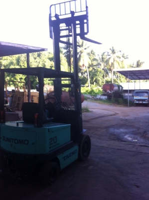 รถยกไฟฟ้า แบตเตอรี่ 2.5ตันพร้อมใช้งานพร้อมเครื่องชาร์ต รถยกไฟฟ้า แบตเตอรี่ 2.5ตันพร้อมใช้งานพร้อมเครื่องชาร์ต