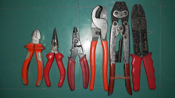 ขายเครื่องมือ1กองชุดที่2 รับ2ชุด 1200รวมส่งให้