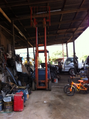 รถยกไฟฟ้า toyota. 1ตันพร้อมใชงาน ราคา 75000 รถยกไฟฟ้า toyota. 1ตันพร้อมใชงาน ราคา 75000