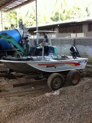 เรืออลูมิเนียม 13ฟุต เฉพาะเรือไม่รวมเครื่องไม่มีเทรเลอร์65000