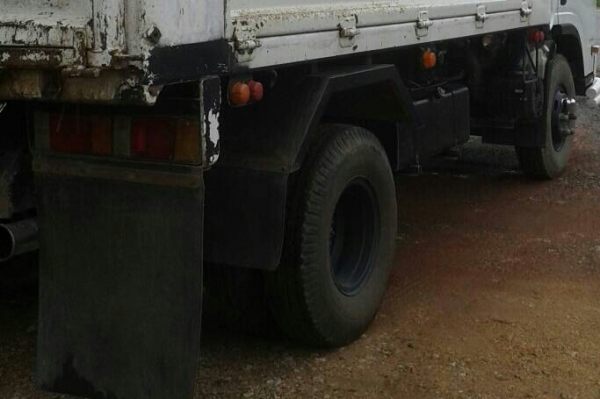 หกล้อ อีซูชุ NPR150ปี56 ดั้มสามมิตแท้ สวยบางเดิมพร้อมใช้ เล่มทะเบียนพร้อมโอน ราคา 870,000บ รถสวยเดิมๆน่าใช้