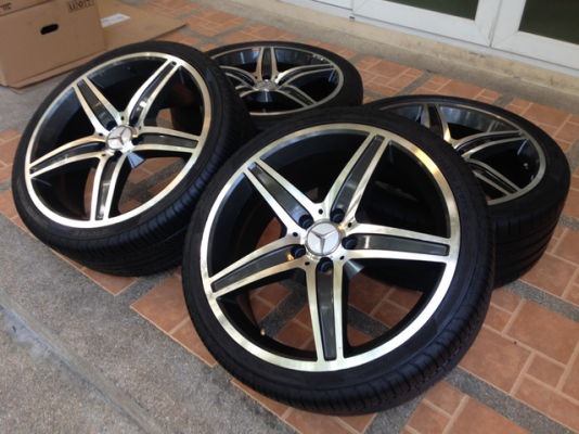 ล้อ AMG ขอบ19 หน้า 8 หลัง 9 สภาพสวย พร้อมยางปี13 หน้า 235 35 19 ยางหลัง 255 35 19