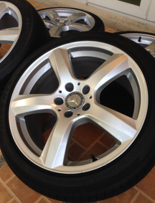 ล้อแท้ Benz CLS minor change ขอบ18 สภาพใหม่มาก พร้อมยาง 225 45 18 ปลายปี13