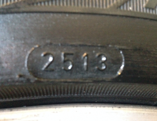 ล้อแท้ Benz CLS minor change ขอบ18 สภาพใหม่มาก พร้อมยาง 225 45 18 ปลายปี13