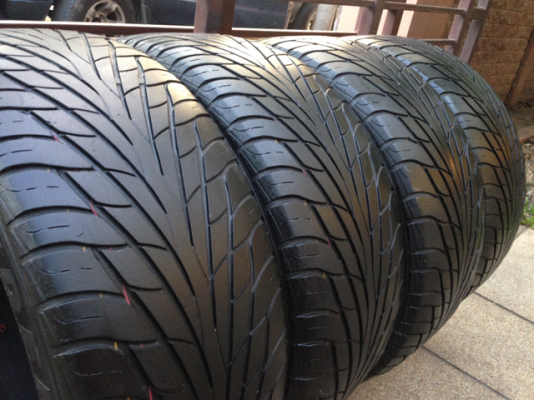 ยาง Maxxis 265 50 20 ปี13 ดอกสวยคม พร้อมใช้งาน ราคาไม่แพง ยาง Maxxis 265 50 20 ปี13 ดอกสวยคม พร้อมใช้งาน ราคาไม่แพง