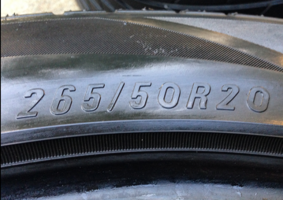 ยาง Maxxis 265 50 20 ปี13 ดอกสวยคม พร้อมใช้งาน ราคาไม่แพง ยาง Maxxis 265 50 20 ปี13 ดอกสวยคม พร้อมใช้งาน ราคาไม่แพง